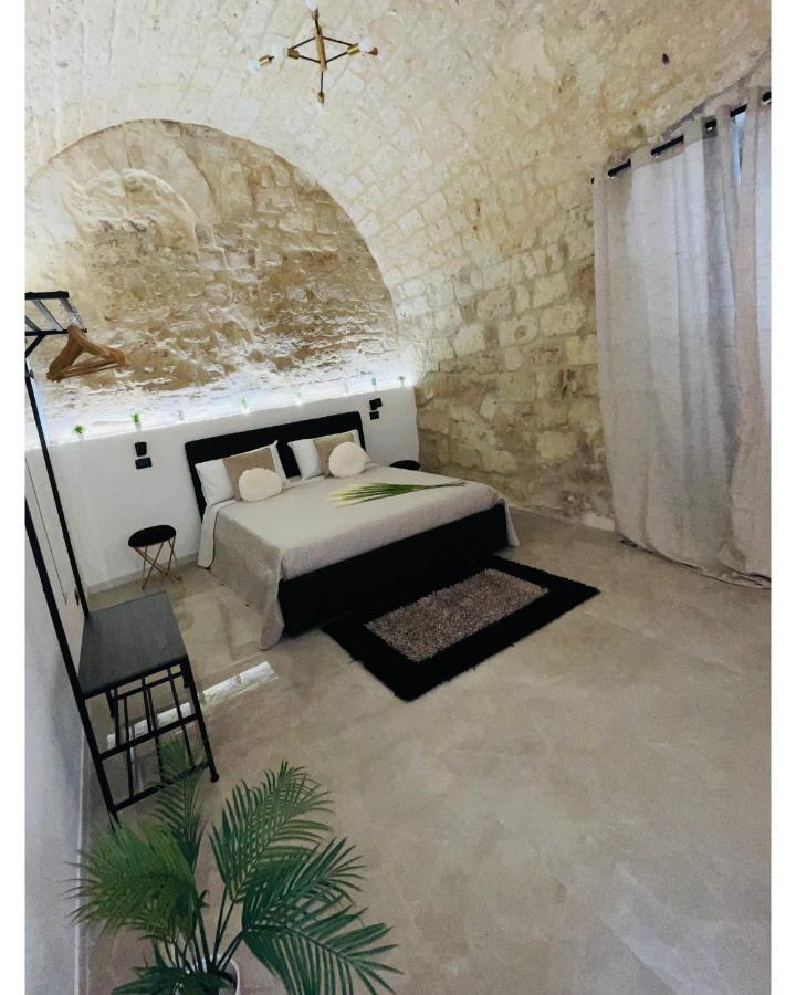 Suite Whiteflower Бари Экстерьер фото