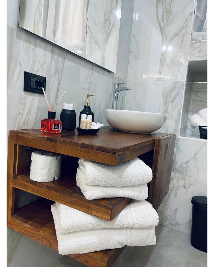 Suite Whiteflower Бари Экстерьер фото