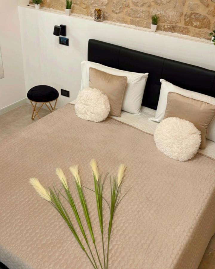 Suite Whiteflower Бари Экстерьер фото
