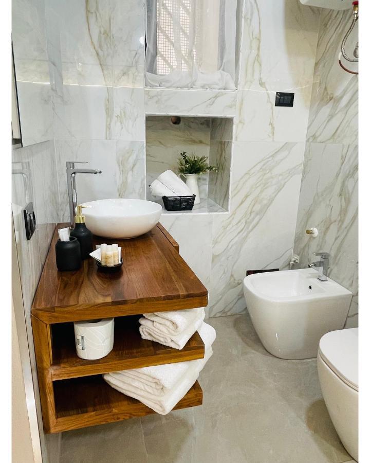 Suite Whiteflower Бари Экстерьер фото
